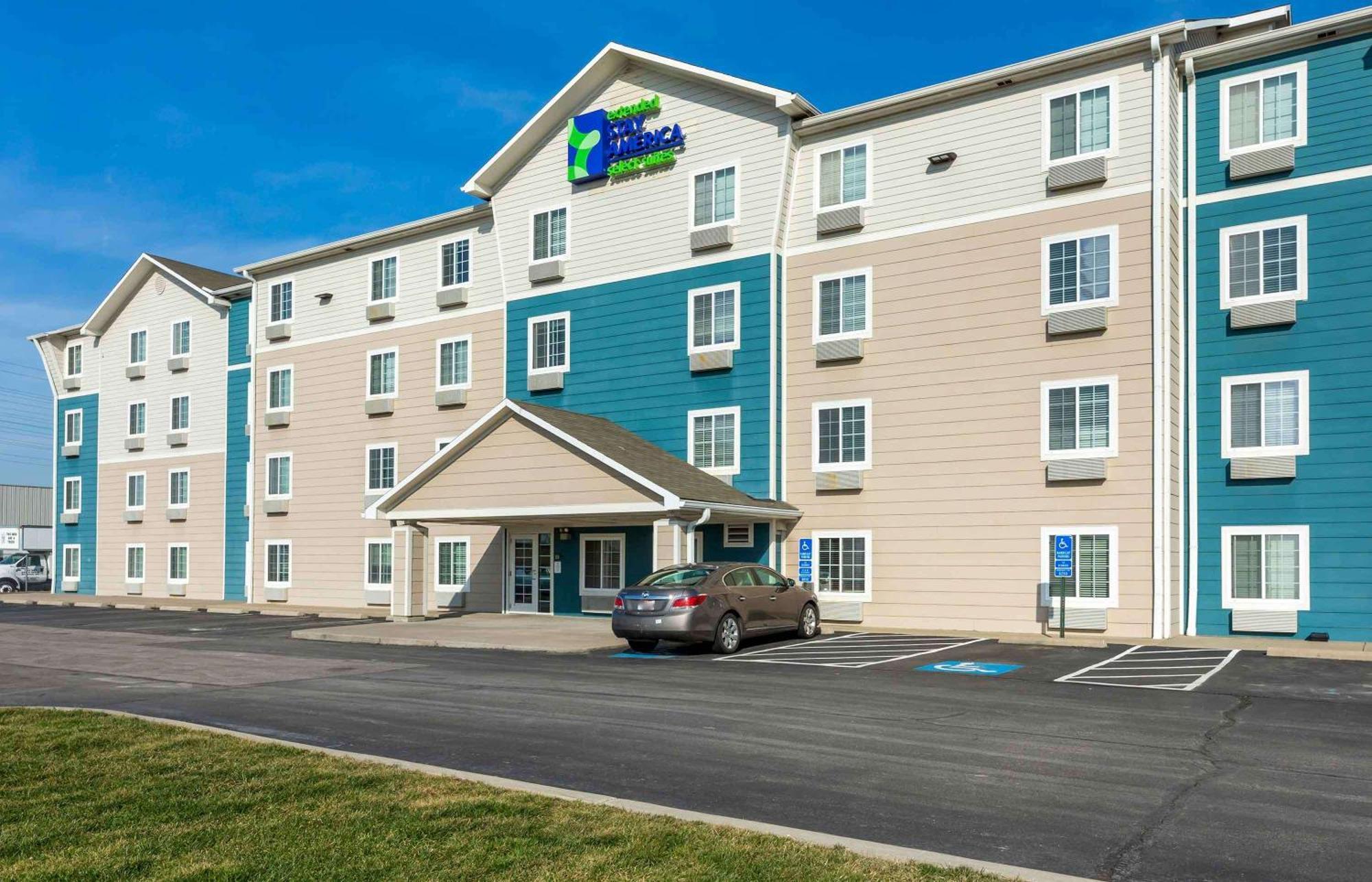 Extended Stay America Select Suites - Cleveland - Avon Exterior photo